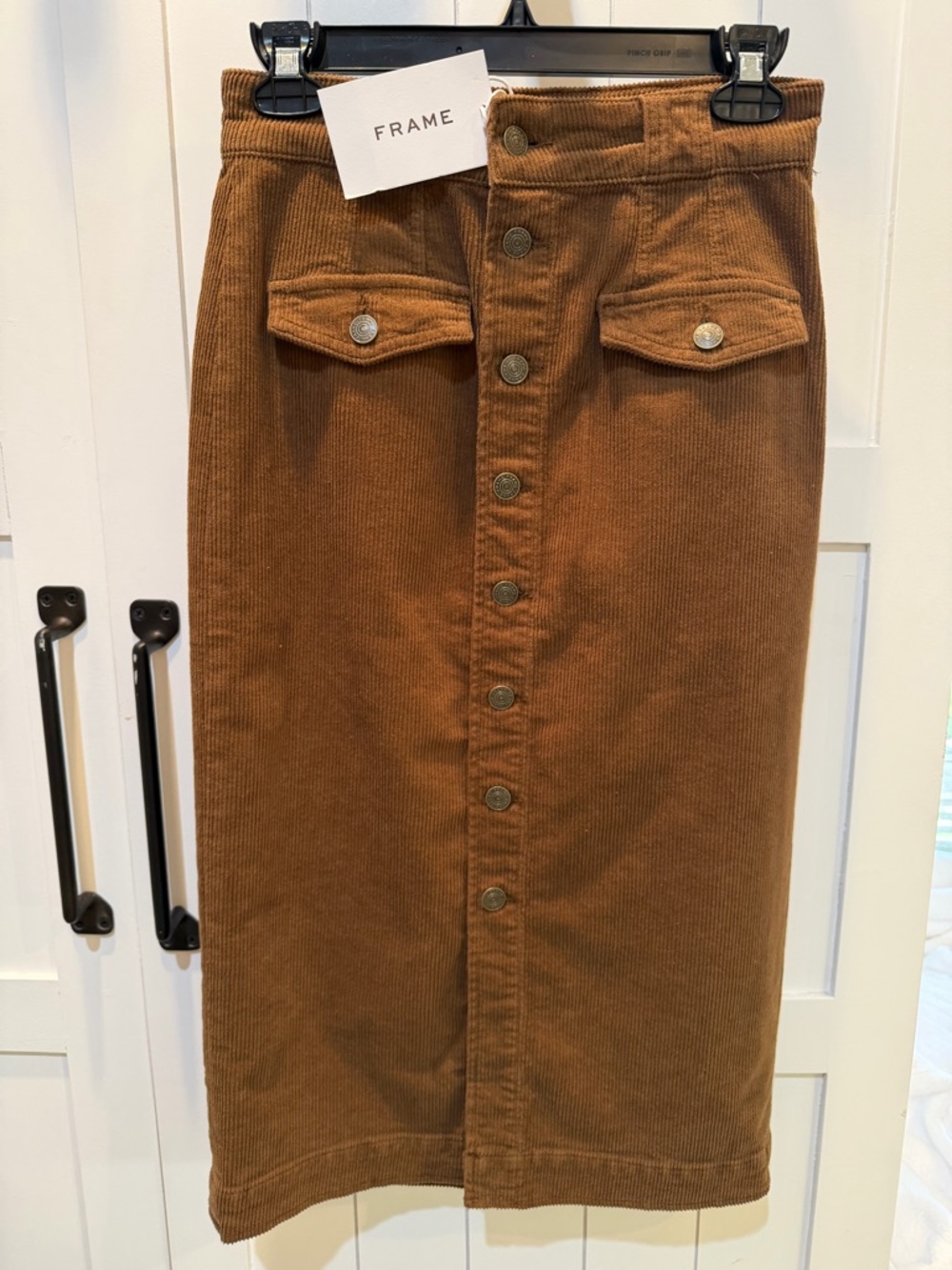 FRAME PENELOPE SKIRT Brown Corduroy Button-Front Midi NWT Size 00
Retail $348